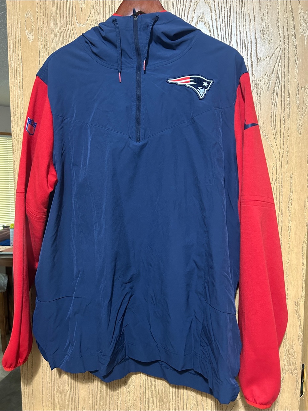 Nike New England Patriots Men's Navy & Red Pullover Hoodie